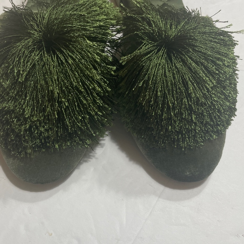 Birdies Green Velvet Songbird Pom Pom Slide Mules in size 5.5 - Picture 6 of 9